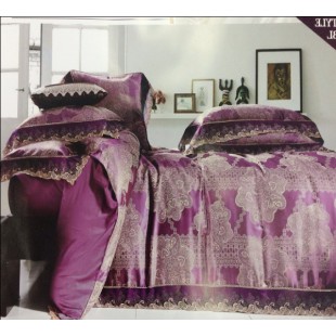 Постельное белье фиолетового цвета с узорами жаккард